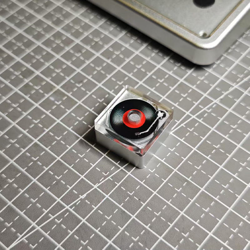 制作垫上的唱片机造型手工键帽